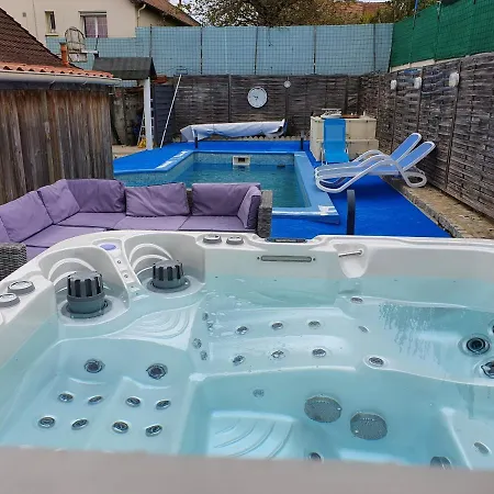 Proche Du Circuit Des 24h *